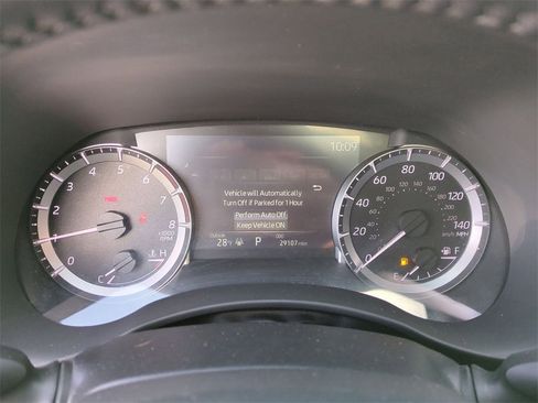 Used 2024 Toyota Highlander XSE image 11