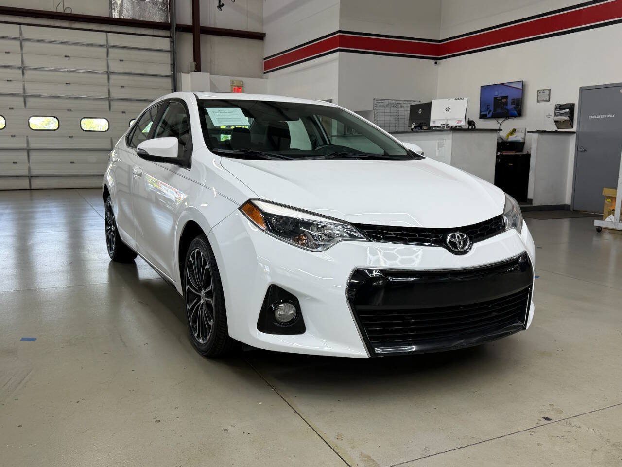 Used 2016 Toyota Corolla S FWD image 1