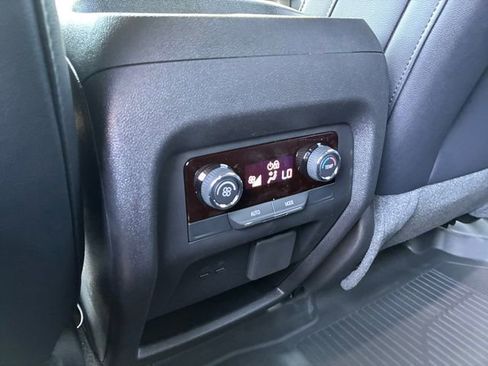 New 2026 Chevrolet Traverse LT w/ Enhanced Driving Package AWD/4WD image 18