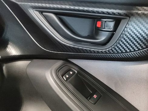 Used 2018 Subaru Crosstrek 2.0i AWD/4WD image 22