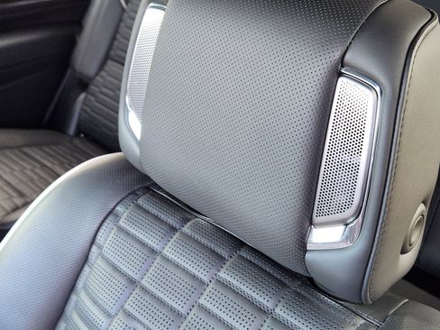 Certified 2024 Cadillac Escalade Sport Platinum w/ LPO, ONYX Package image 15