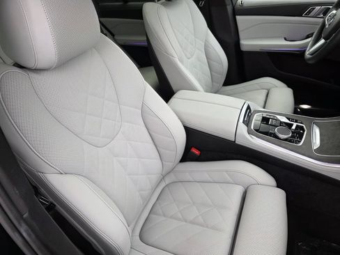 Used 2025 BMW X5 sDrive40i w/ M Sport Package RWD image 27