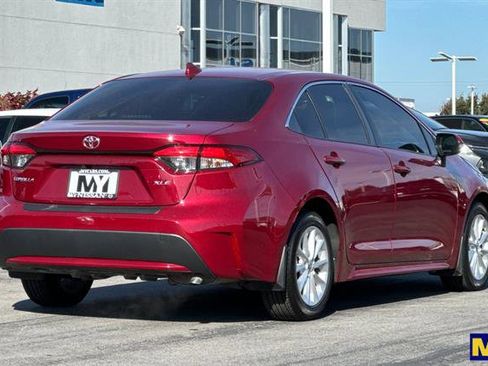 Used 2022 Toyota Corolla XLE image 4