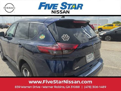 Used 2024 Nissan Rogue SL w/ SL Premium Package AWD/4WD image 5