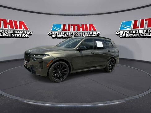 Used 2025 BMW X7 M60i AWD/4WD image 4