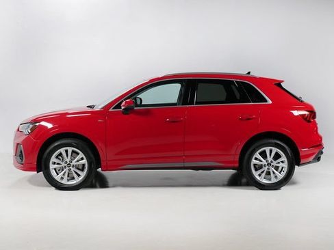 Used 2025 Audi Q3 2.0T Premium w/ Convenience Package AWD/4WD image 2