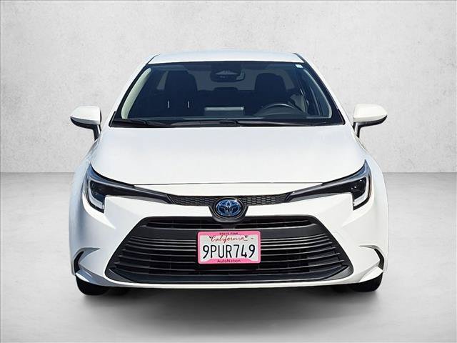 Certified 2025 Toyota Corolla LE FWD image 2