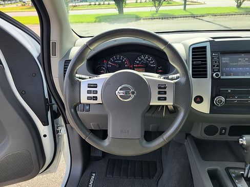 Used 2019 Nissan Frontier S RWD image 29
