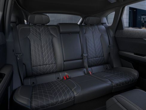 New 2026 Cadillac Optiq V AWD/4WD image 18