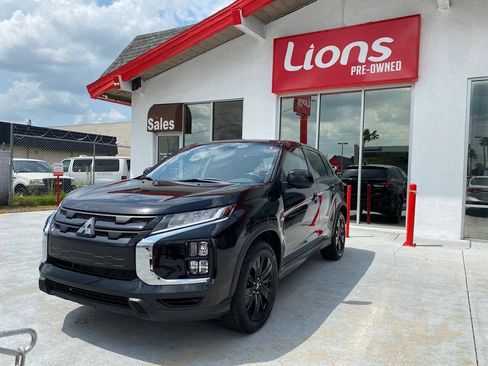 Used 2021 Mitsubishi Outlander Sport ES FWD image 3
