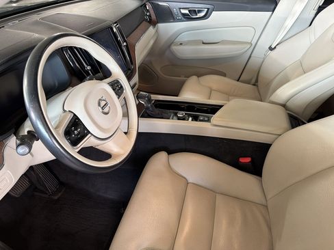 Used 2020 Volvo XC60 T5 Inscription w/ Protection Package Premier FWD image 11