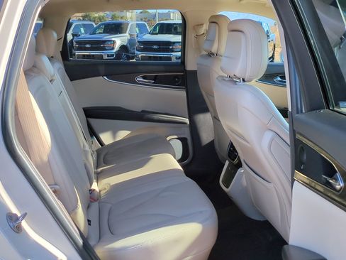 Used 2020 Lincoln Nautilus Reserve w/ Equipment Group 201A image 32