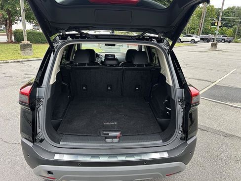 Certified 2023 Nissan Rogue SV w/ SV Premium B Package AWD/4WD image 15