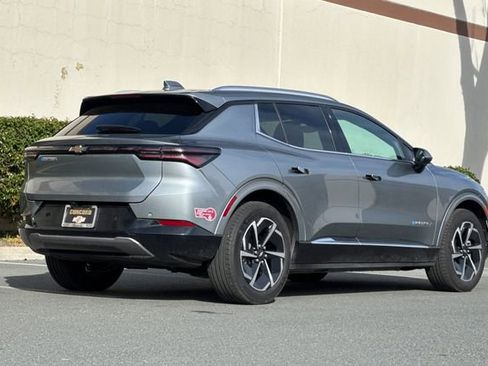 Certified 2024 Chevrolet Equinox EV LT image 4