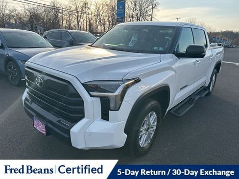 Used 2022 Toyota Tundra SR5 w/ SR5 Premium Package image 2