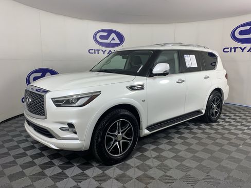 Used 2018 INFINITI QX80 2WD w/ Driver Assistance Package image 7