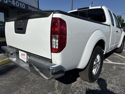 Used 2019 Nissan Frontier SV RWD image 8