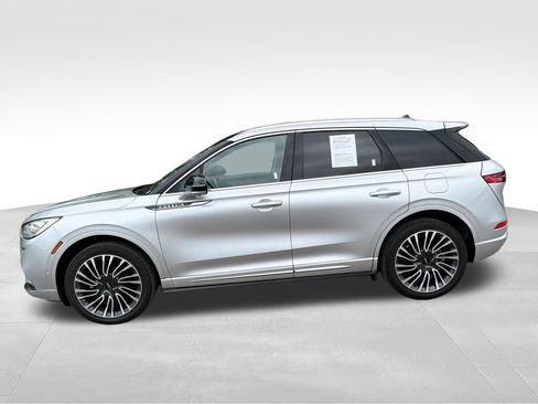 Used 2020 Lincoln Corsair Reserve w/ Equipment Group 201A AWD/4WD image 3