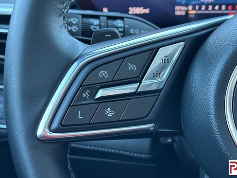 Certified 2025 Buick Enclave Avenir image 30