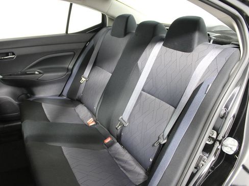 Used 2025 Nissan Versa SV FWD image 28