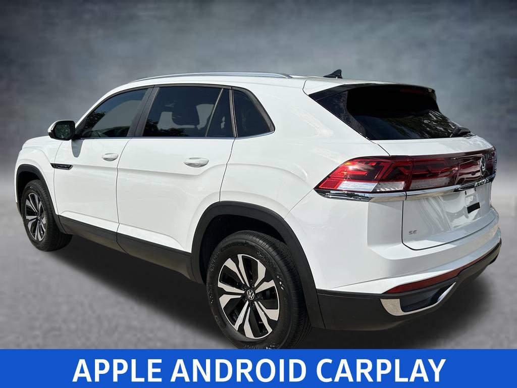 Certified 2024 Volkswagen Atlas Cross Sport SE FWD image 4