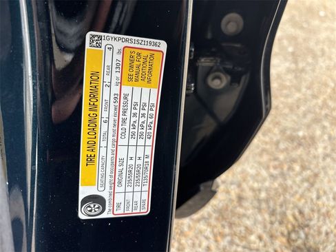 Certified 2025 Cadillac XT6 Premium Luxury image 35