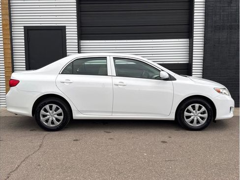 Used 2009 Toyota Corolla LE image 11