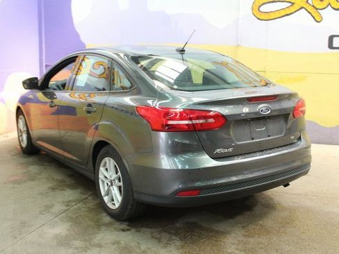 Used 2018 Ford Focus SE image 5