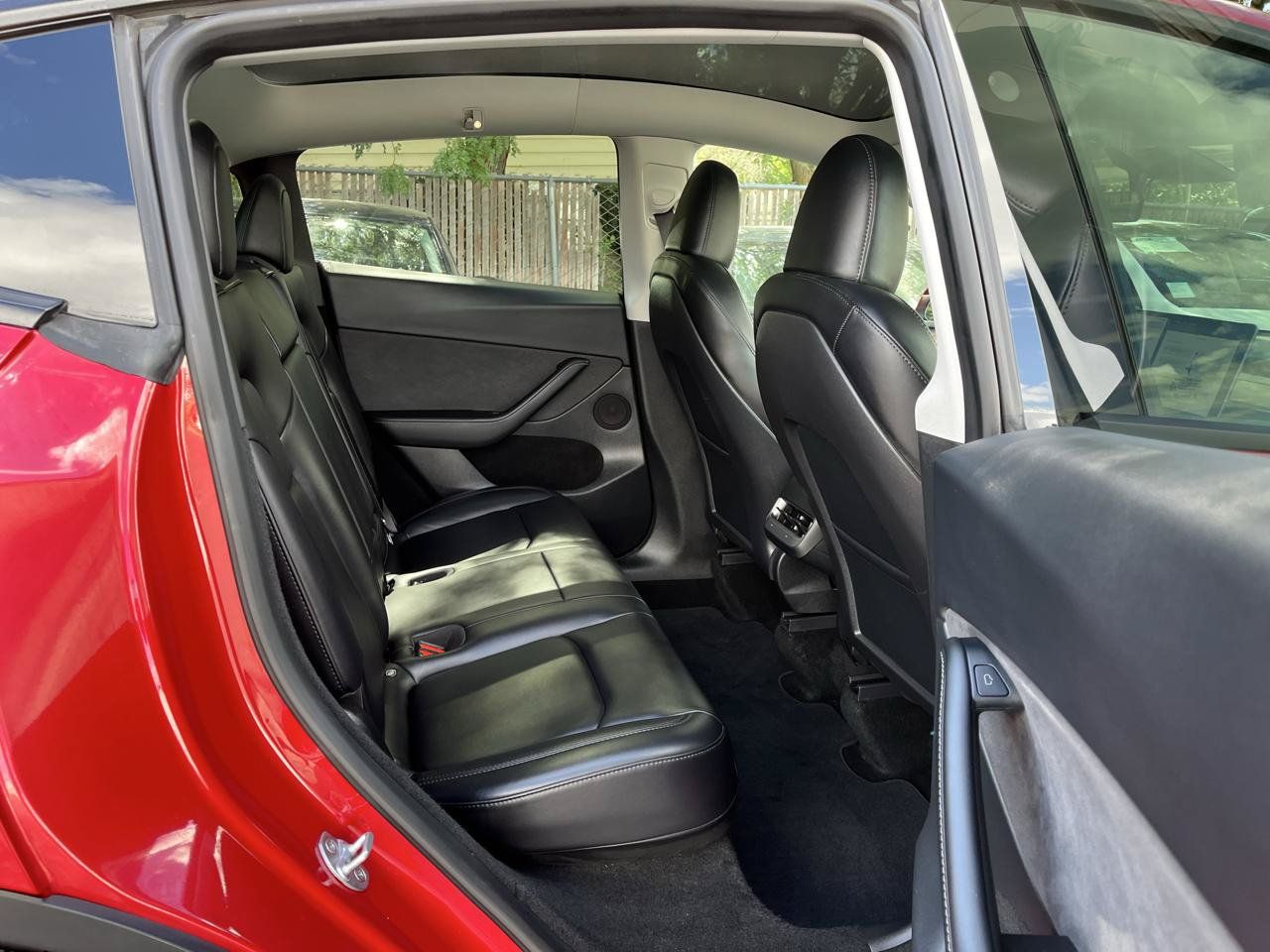 Used 2023 Tesla Model Y Long Range AWD/4WD image 21