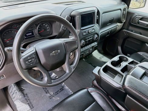 Used 2024 Chevrolet Silverado 1500 Custom Trail Boss w/ LPO, Dark Essentials Package AWD/4WD image 25