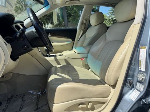 Used 2016 INFINITI QX50 AWD w/ Premium Plus Package image 8