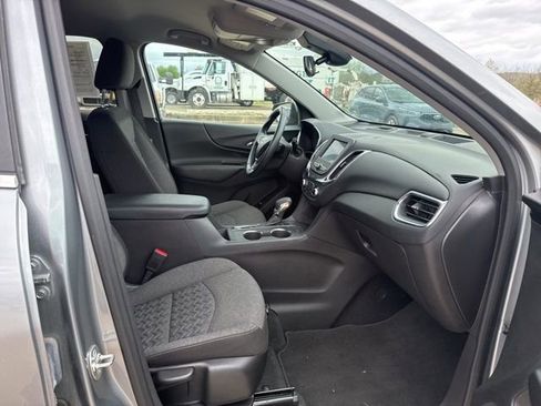 Used 2024 Chevrolet Equinox LT image 24