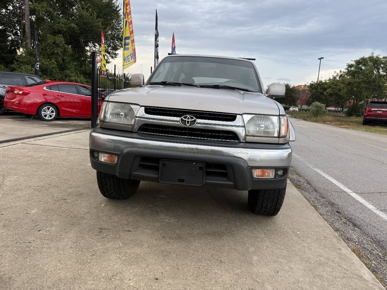 Used 2001 Toyota 4Runner SR5 AWD/4WD image 3