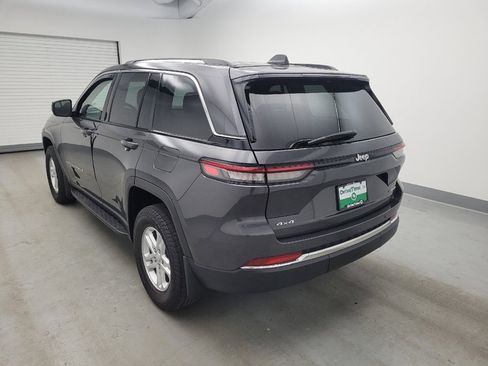 Used 2023 Jeep Grand Cherokee Laredo w/ Luxury Tech Group I AWD/4WD image 5