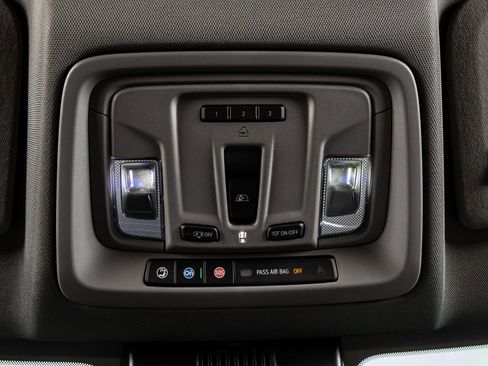 Used 2025 Chevrolet Silverado 2500 LTZ w/ Z71 Chrome Sport Edition image 29