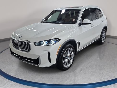 Used 2026 BMW X5 xDrive40i w/ Climate Comfort Package AWD/4WD image 1