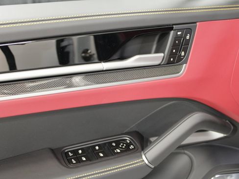 New 2025 Porsche Cayenne Turbo GT image 25