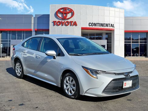 Certified 2024 Toyota Corolla LE image 2