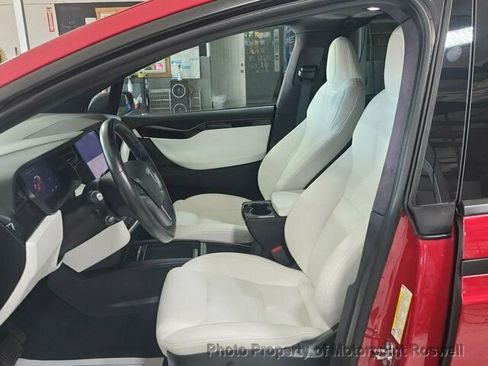 Used 2020 Tesla Model X Long Range image 3