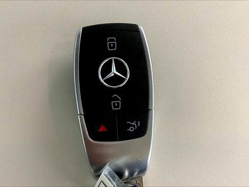 Used 2019 Mercedes-Benz C 300 Sedan image 14