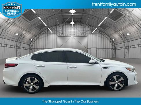 Used 2017 Kia Optima SX image 13