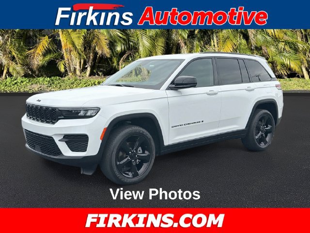 Used 2024 Jeep Grand Cherokee Altitude AWD/4WD image 1