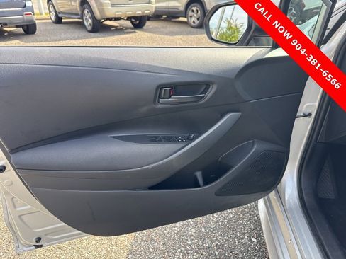 Used 2022 Toyota Corolla LE image 9