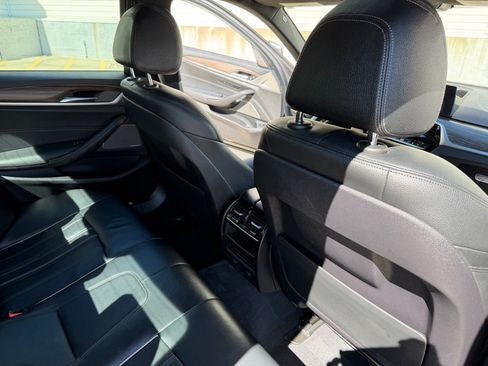 Used 2019 BMW 540i xDrive w/ Convenience Package AWD/4WD image 18