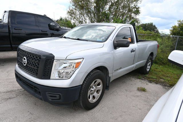Used 2018 Nissan Titan S RWD image 6