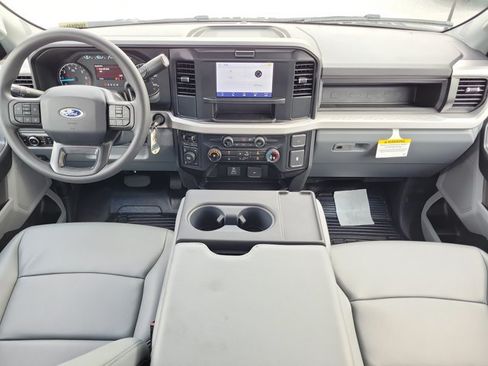 New 2026 Ford F250 XL w/ XL Chrome Package AWD/4WD image 16