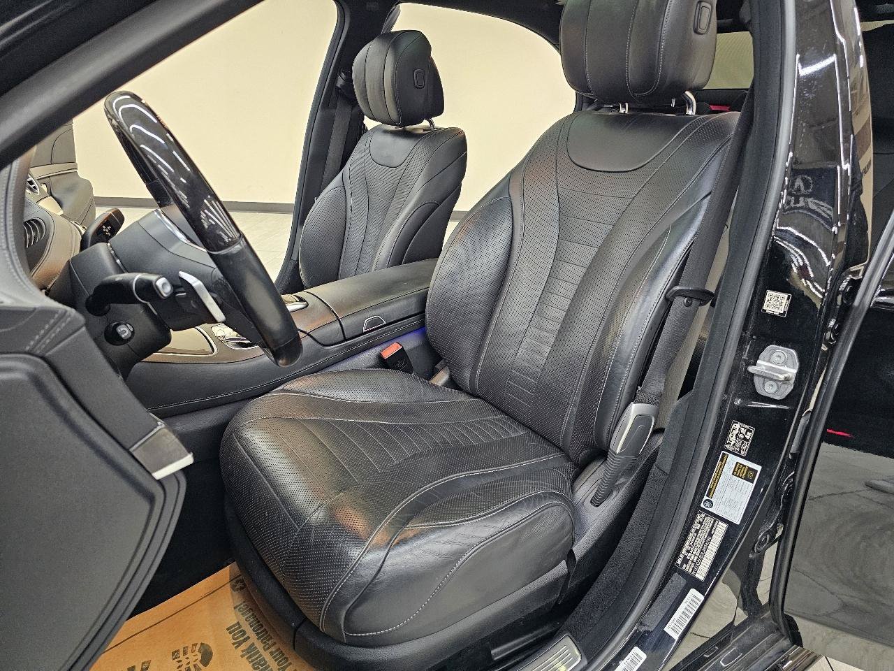 Used 2020 Mercedes-Benz S 560 Sedan image 17