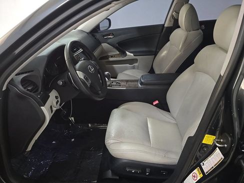 Used 2011 Lexus IS 350 w/ Premium Pkg Value Edition RWD image 10