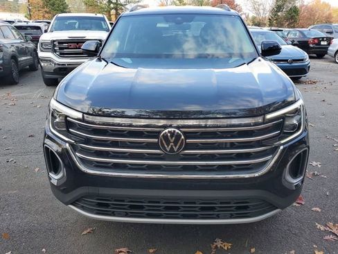 New 2026 Volkswagen Atlas SE image 2