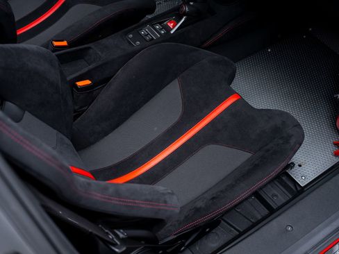 Used 2020 Ferrari 488 Pista Spider image 72